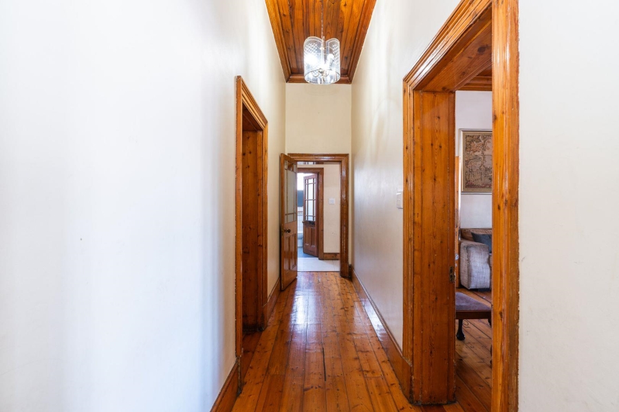 8 Bedroom Property for Sale in Walmer Estate Western Cape